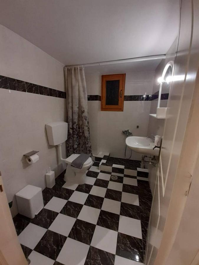 Keramidaki Mini Suites 4 Калаврита Экстерьер фото
